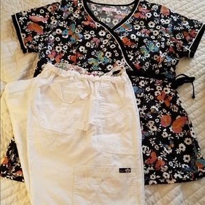 Koi scrubs. XXl Top. Xl 701 Lindsey pants.